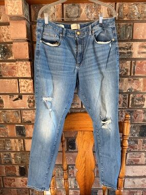 Universal Thread Women's Skinny Jeans — Light Blue Distressed